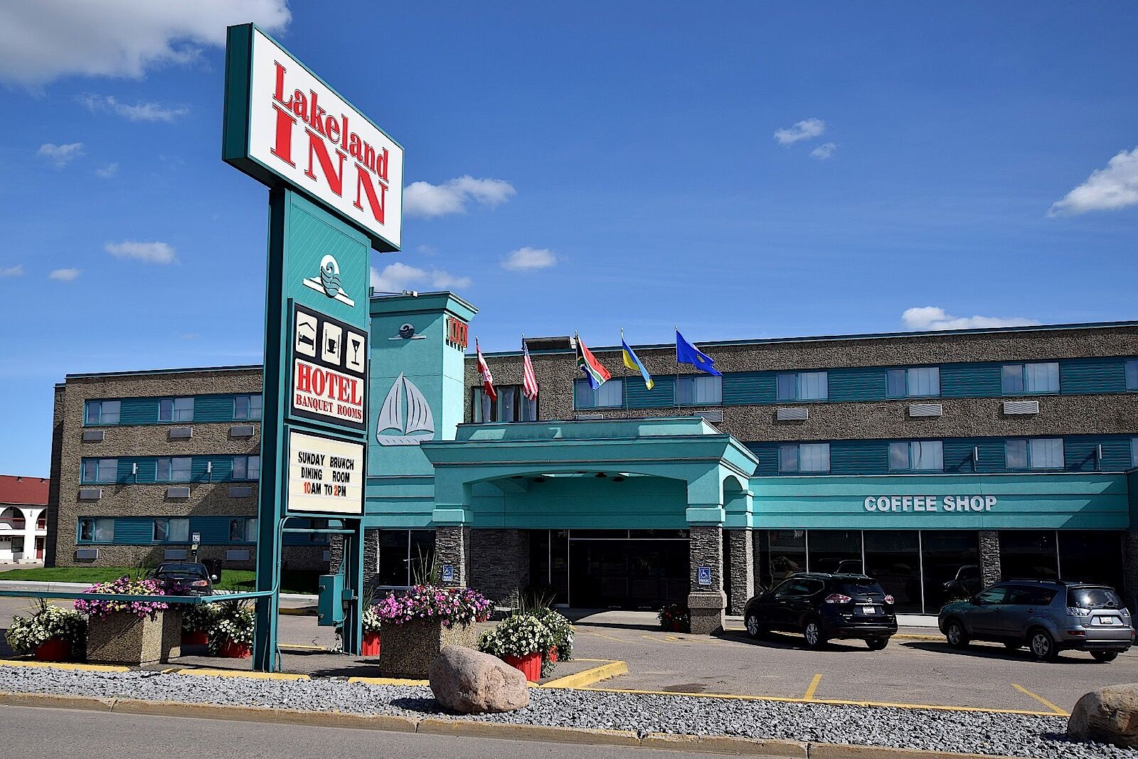 Lakeland Inn Hotel Cold Lake Екстериор снимка